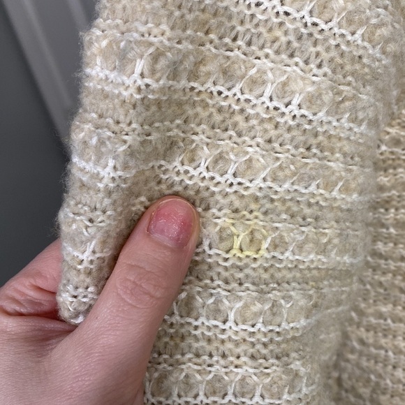 G.H. Bass & Co Wool Blend Cream Knit Sweater - Picture 5 of 6